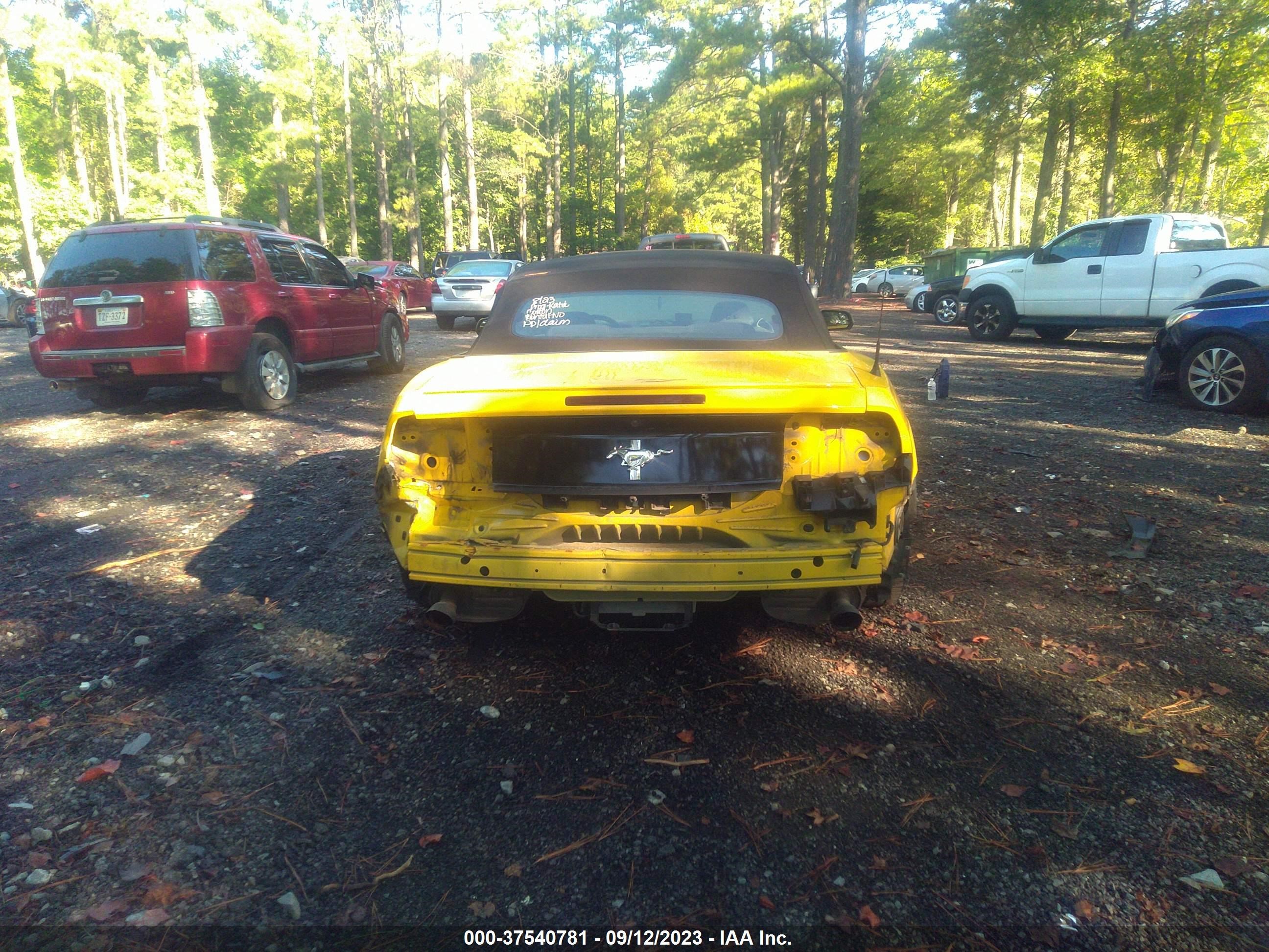 Photo 15 VIN: 1FATP8EM7F5333574 - FORD MUSTANG 