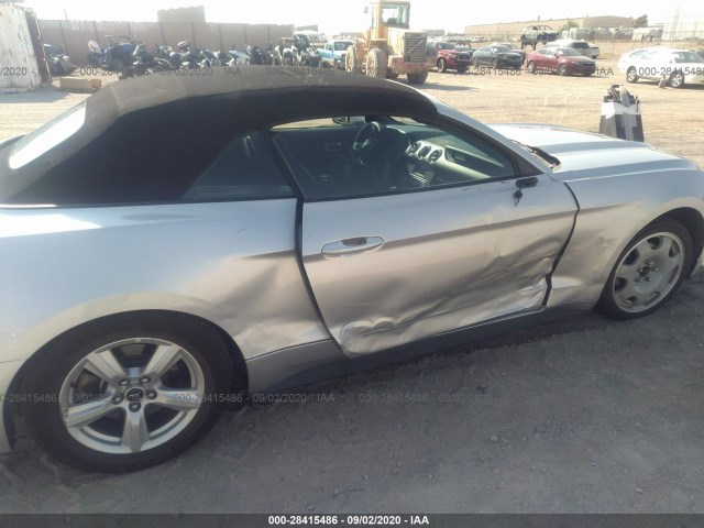 Photo 5 VIN: 1FATP8EM9G5292012 - FORD MUSTANG 