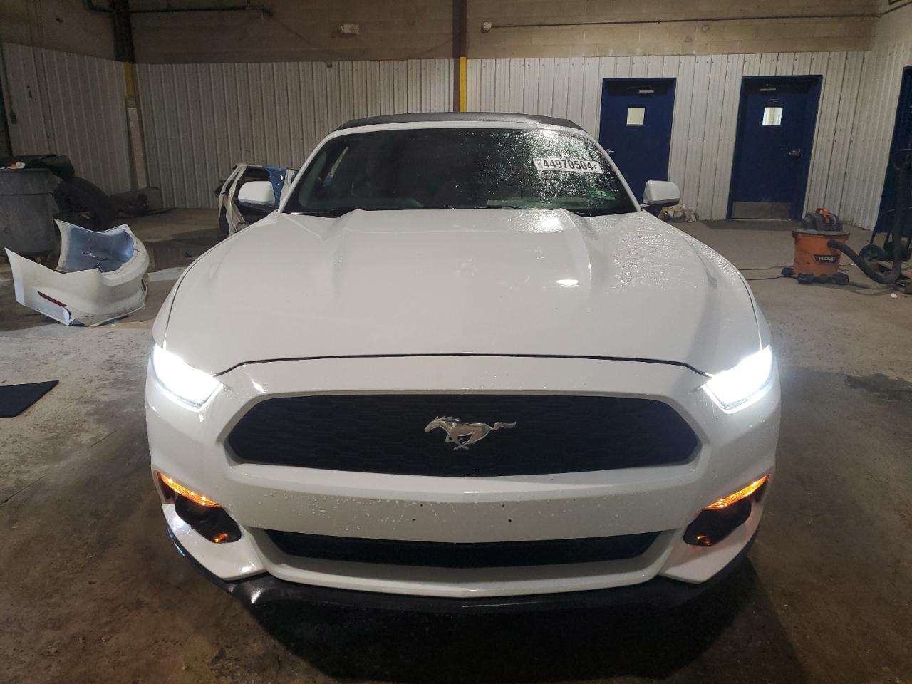 Photo 4 VIN: 1FATP8EMXF5359697 - FORD MUSTANG 