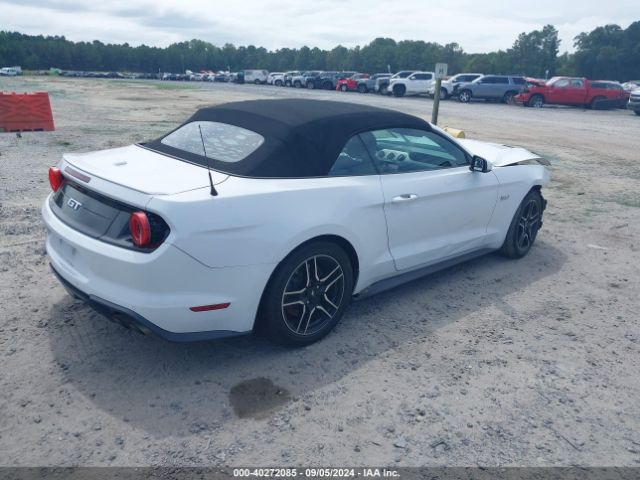 Photo 3 VIN: 1FATP8FF0J5109975 - FORD MUSTANG 