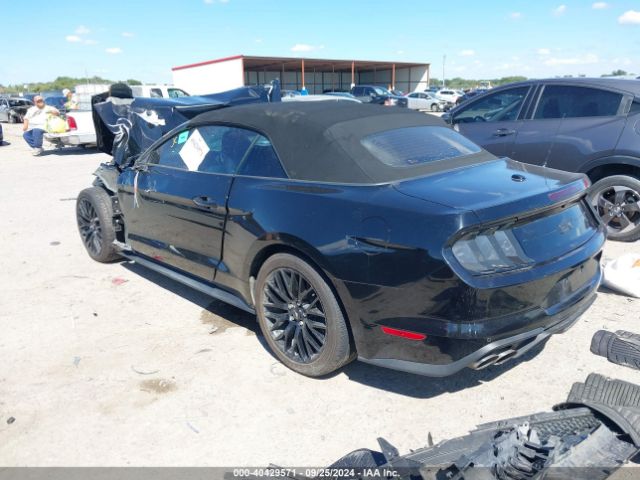 Photo 2 VIN: 1FATP8FF1J5104011 - FORD MUSTANG 