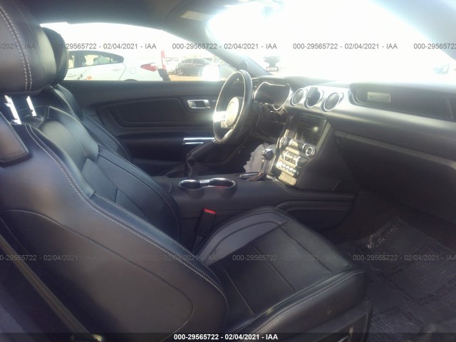 Photo 4 VIN: 1FATP8FF2K5171864 - FORD MUSTANG 