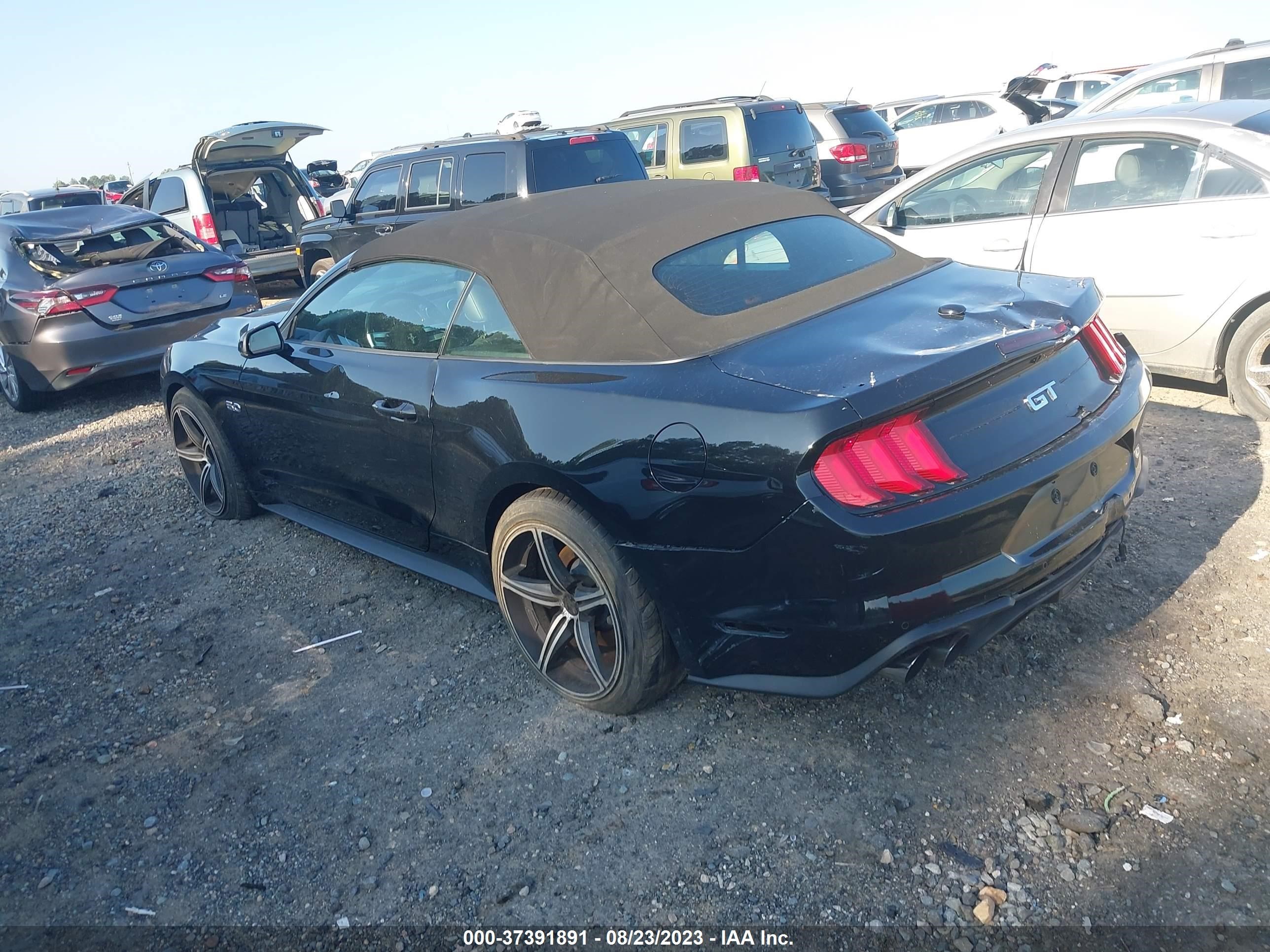 Photo 2 VIN: 1FATP8FF2K5182931 - FORD MUSTANG 