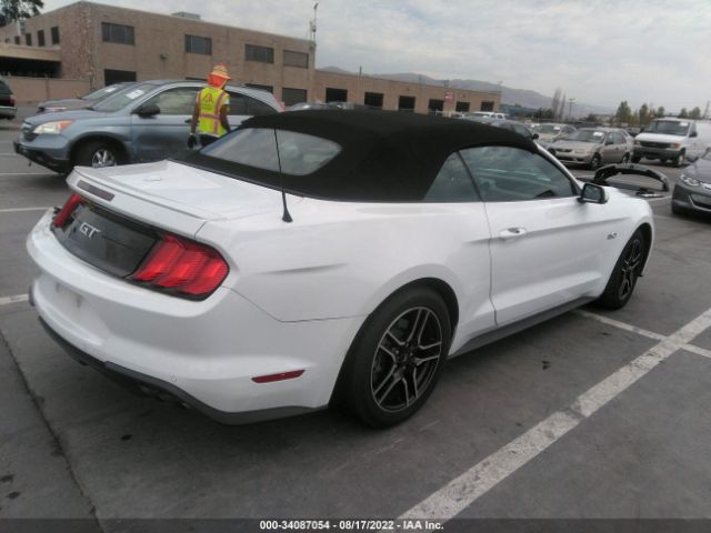 Photo 3 VIN: 1FATP8FF4K5171882 - FORD MUSTANG 