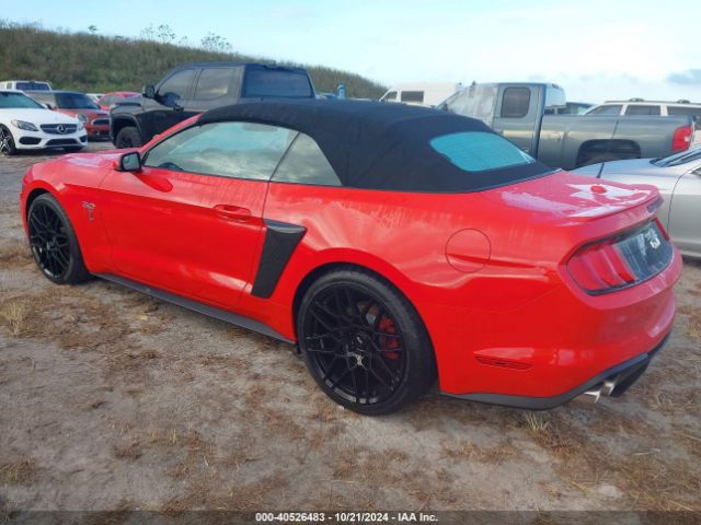 Photo 2 VIN: 1FATP8FF5J5132765 - FORD MUSTANG 