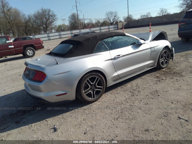 Photo 3 VIN: 1FATP8FF8J5109934 - FORD MUSTANG 