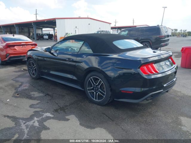 Photo 2 VIN: 1FATP8UH0J5145279 - FORD MUSTANG 