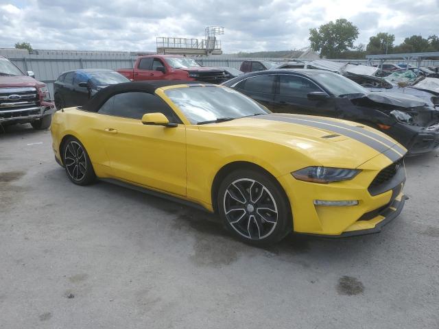 Photo 3 VIN: 1FATP8UH0J5167864 - FORD MUSTANG 