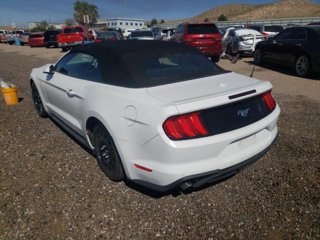 Photo 2 VIN: 1FATP8UH0J5176998 - FORD MUSTANG 