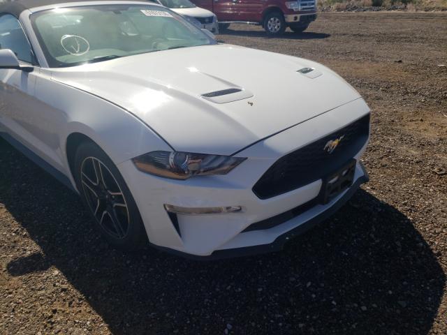 Photo 8 VIN: 1FATP8UH0J5176998 - FORD MUSTANG 