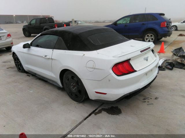 Photo 2 VIN: 1FATP8UH0K5115684 - FORD MUSTANG 