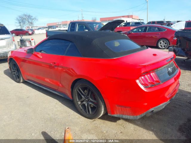 Photo 2 VIN: 1FATP8UH0K5138592 - FORD MUSTANG 