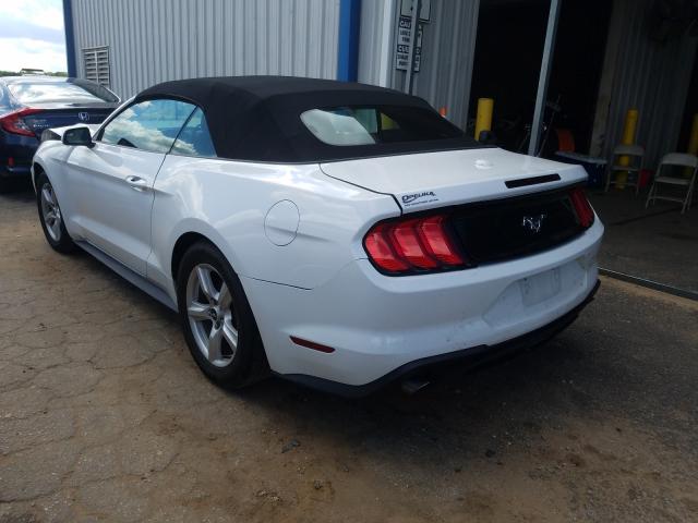 Photo 2 VIN: 1FATP8UH0K5152315 - FORD MUSTANG 