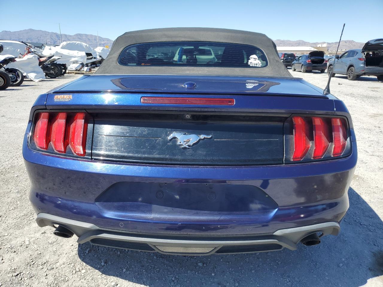 Photo 5 VIN: 1FATP8UH0K5181717 - FORD MUSTANG 