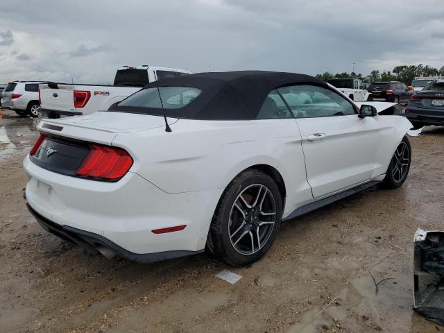 Photo 2 VIN: 1FATP8UH0L5179922 - FORD MUSTANG 