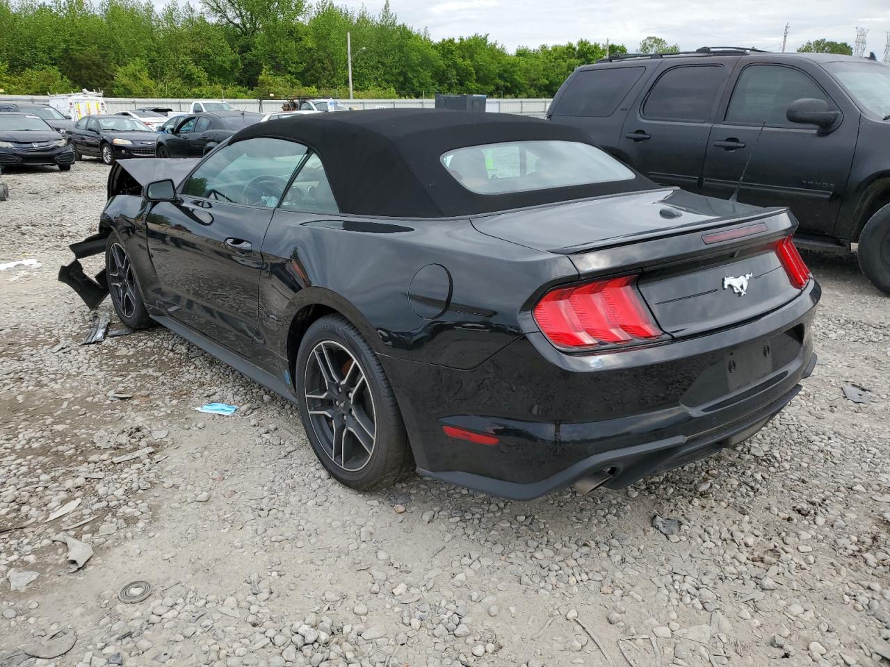 Photo 1 VIN: 1FATP8UH0M5106423 - FORD MUSTANG 