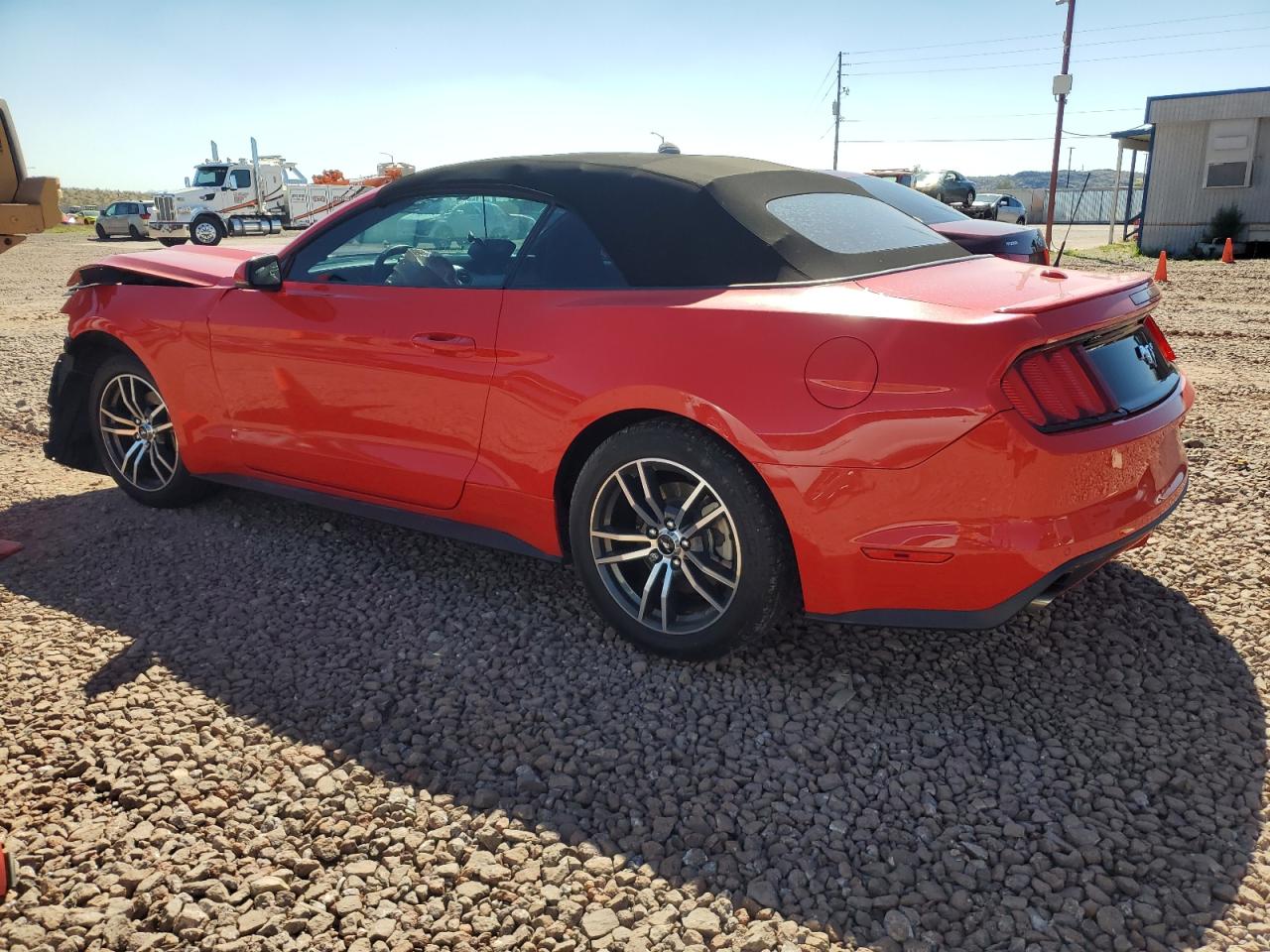 Photo 1 VIN: 1FATP8UH1G5226171 - FORD MUSTANG 