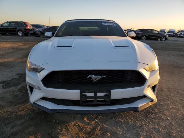 Photo 4 VIN: 1FATP8UH1J5110315 - FORD MUSTANG 