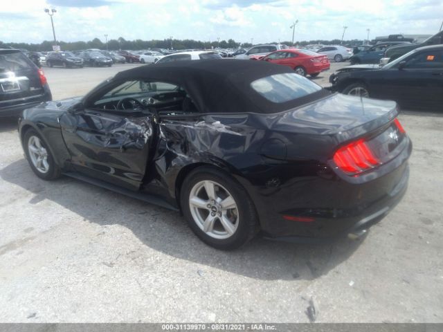 Photo 2 VIN: 1FATP8UH1J5118513 - FORD MUSTANG 