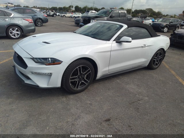 Photo 1 VIN: 1FATP8UH1J5124294 - FORD MUSTANG 