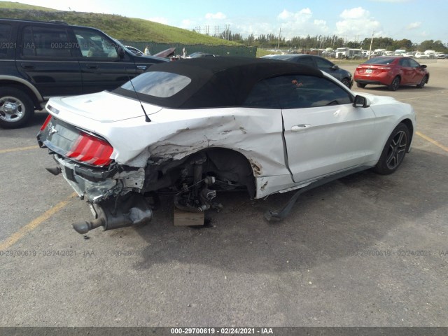 Photo 3 VIN: 1FATP8UH1J5124294 - FORD MUSTANG 