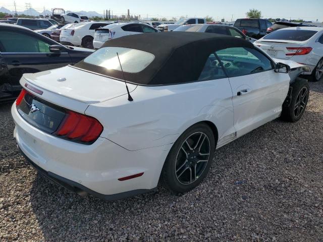 Photo 2 VIN: 1FATP8UH1K5109747 - FORD MUSTANG 