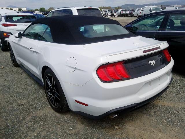 Photo 2 VIN: 1FATP8UH1K5109828 - FORD MUSTANG 