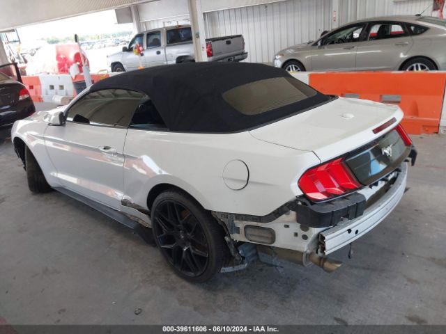 Photo 2 VIN: 1FATP8UH1K5158964 - FORD MUSTANG 