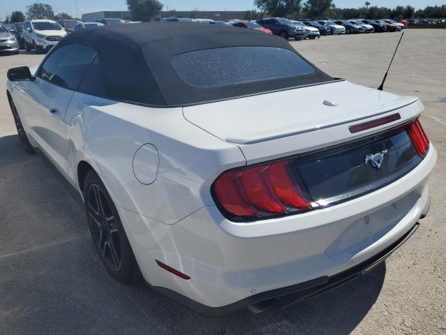 Photo 2 VIN: 1FATP8UH1L5125464 - FORD MUSTANG 