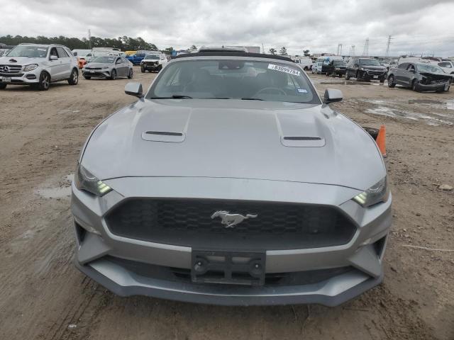 Photo 4 VIN: 1FATP8UH1M5116135 - FORD MUSTANG 