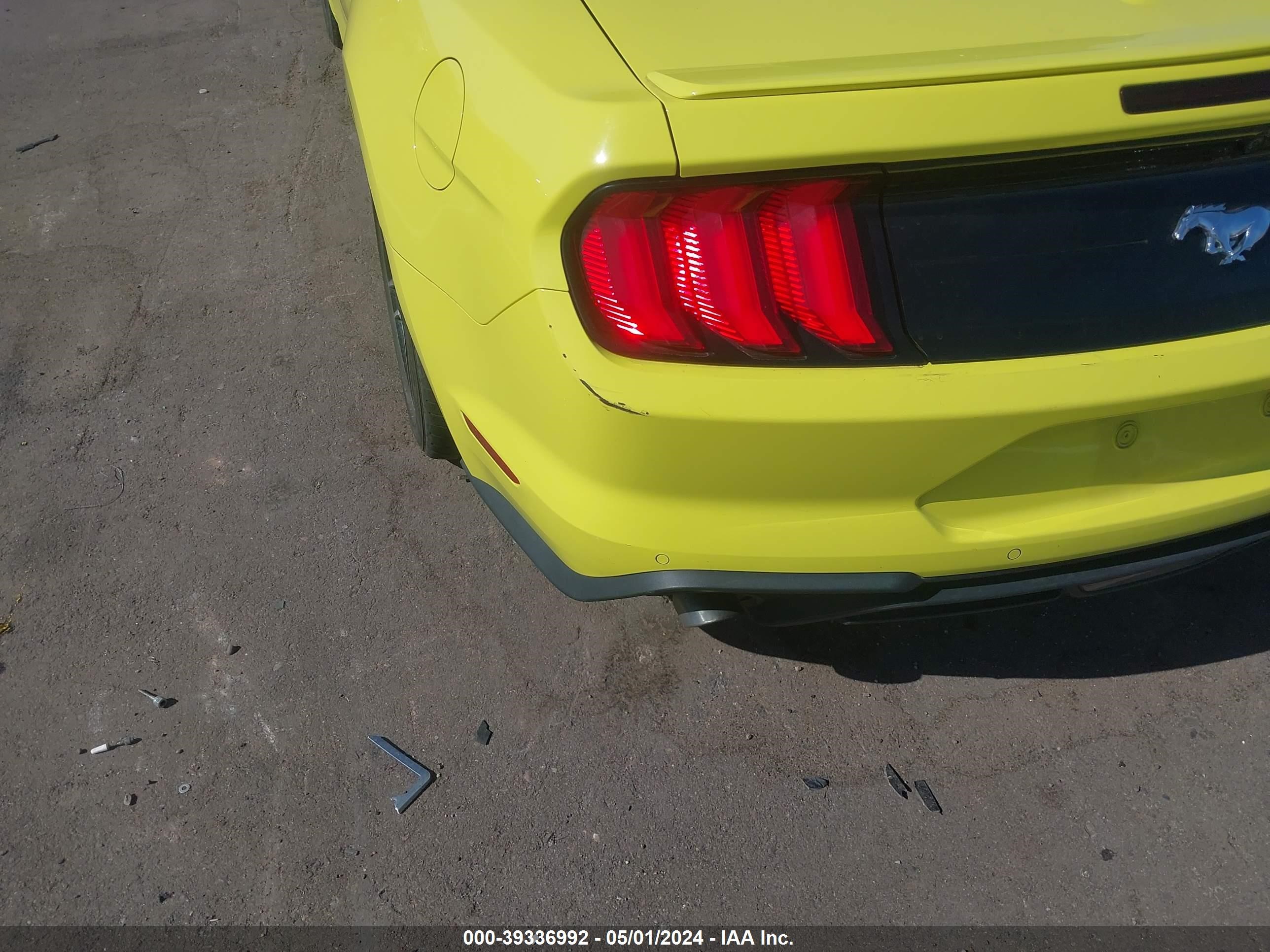 Photo 5 VIN: 1FATP8UH1M5122694 - FORD MUSTANG 