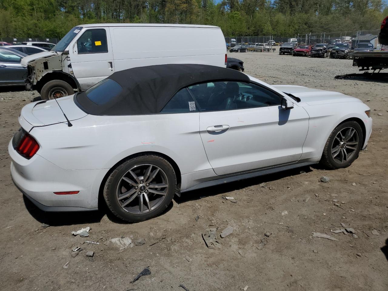 Photo 2 VIN: 1FATP8UH2G5216264 - FORD MUSTANG 