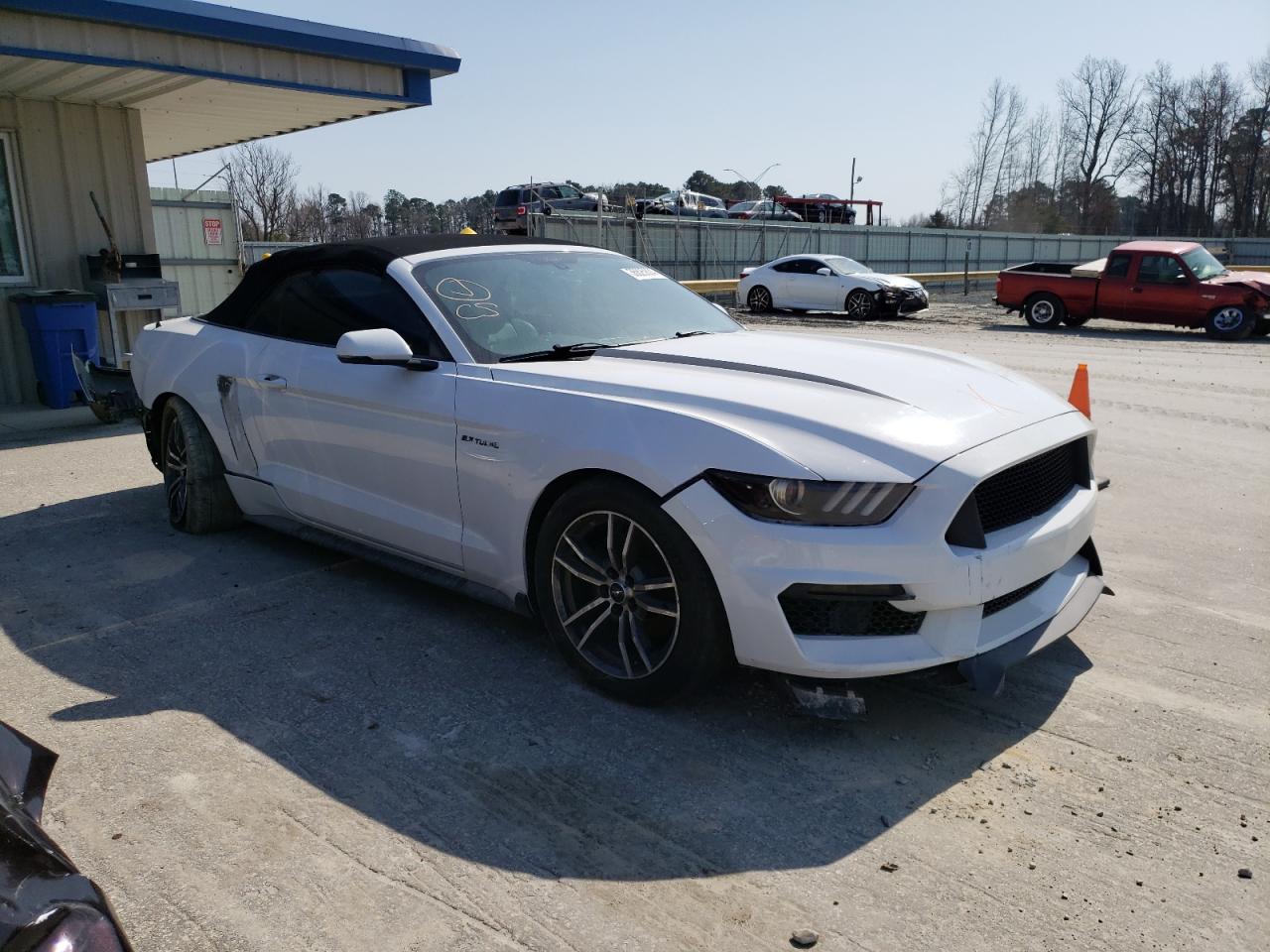 Photo 3 VIN: 1FATP8UH2G5329616 - FORD MUSTANG 