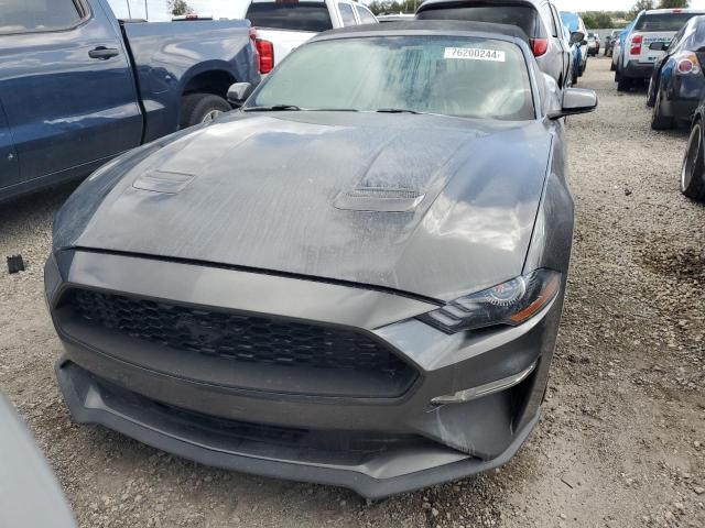 Photo 4 VIN: 1FATP8UH2J5124255 - FORD MUSTANG 