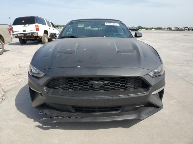 Photo 4 VIN: 1FATP8UH2J5139015 - FORD MUSTANG 