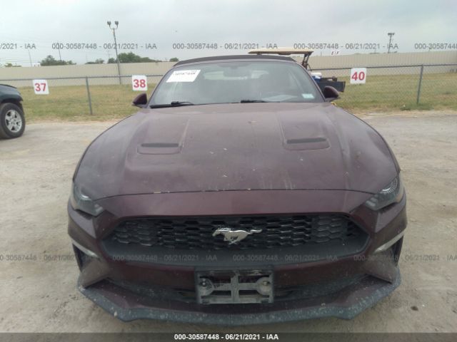 Photo 5 VIN: 1FATP8UH2J5156994 - FORD MUSTANG 