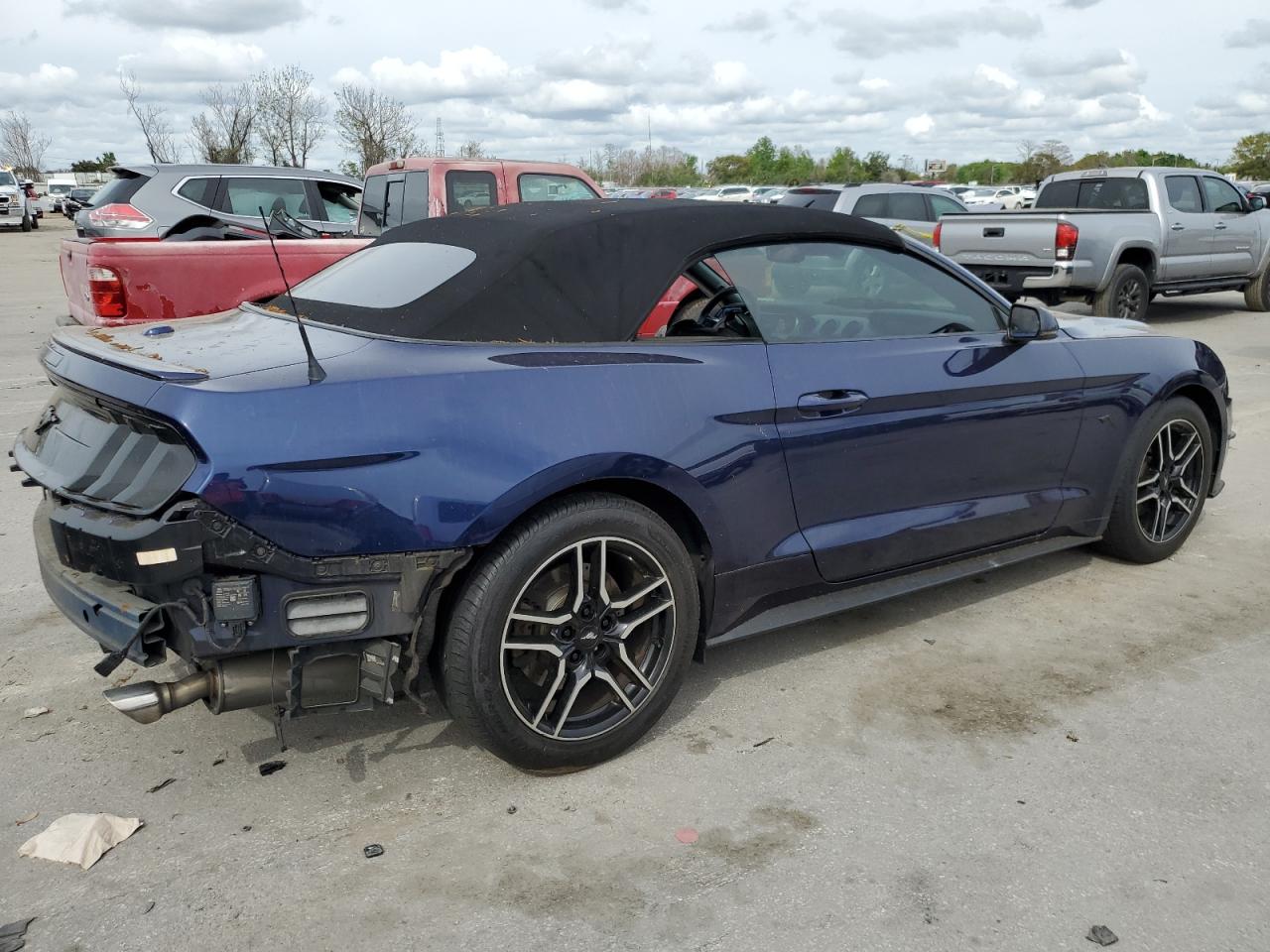 Photo 2 VIN: 1FATP8UH2K5121129 - FORD MUSTANG 