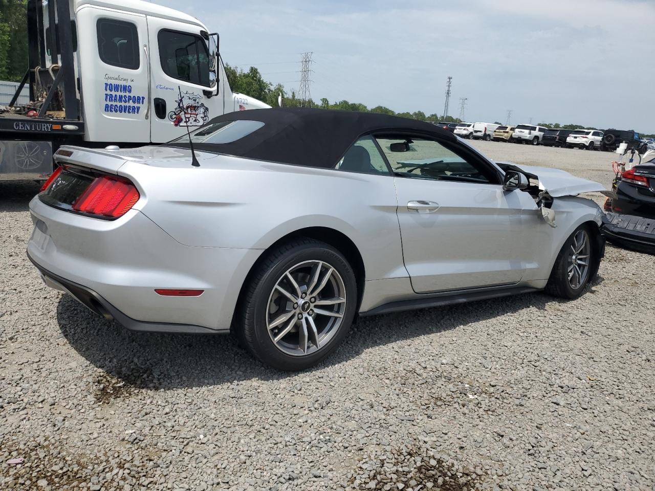 Photo 2 VIN: 1FATP8UH3G5324182 - FORD MUSTANG 