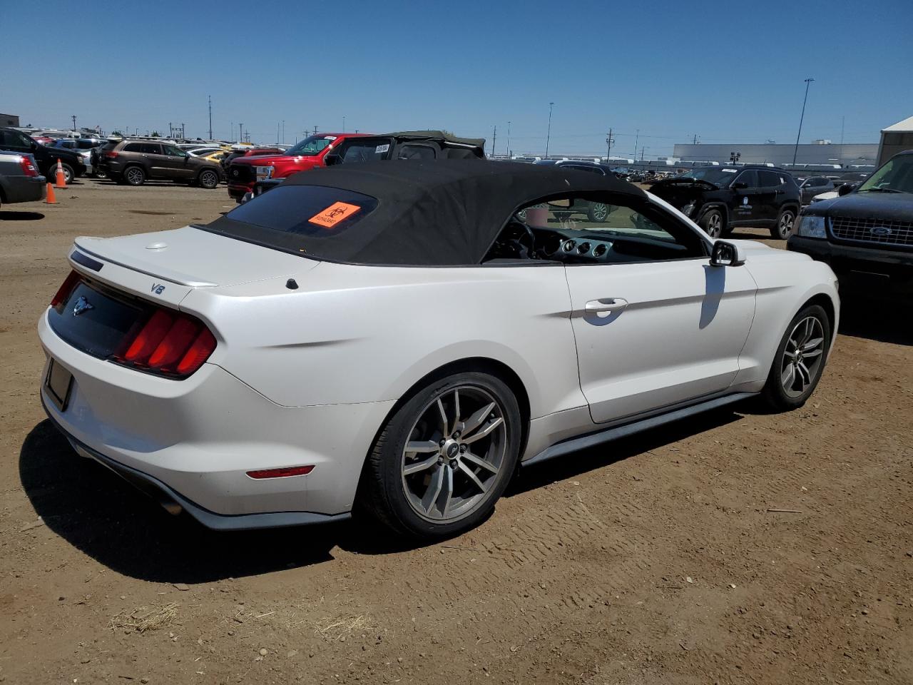 Photo 2 VIN: 1FATP8UH3H5214086 - FORD MUSTANG 