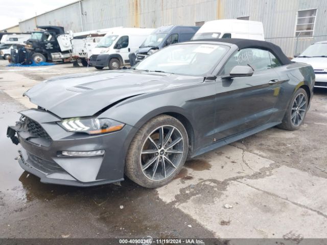 Photo 1 VIN: 1FATP8UH3J5112132 - FORD MUSTANG 