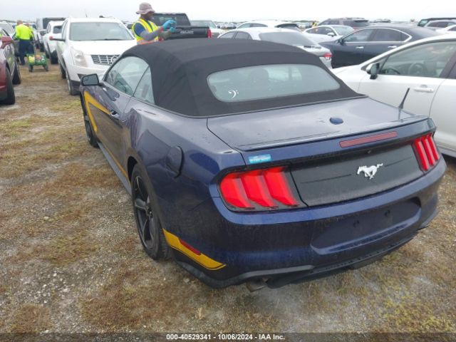 Photo 2 VIN: 1FATP8UH3J5121560 - FORD MUSTANG 