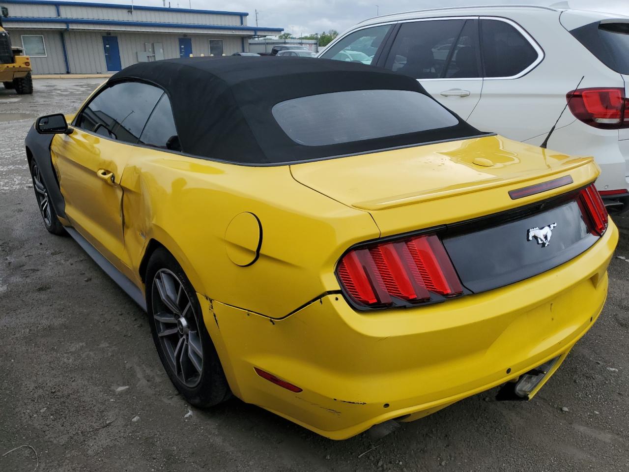 Photo 1 VIN: 1FATP8UH4H5307408 - FORD MUSTANG 