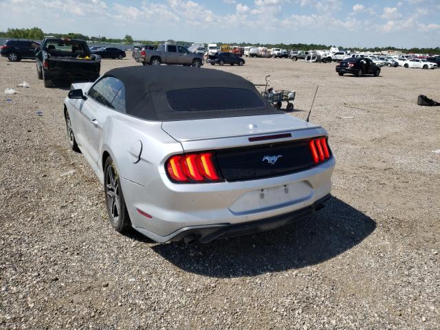 Photo 2 VIN: 1FATP8UH4J5133152 - FORD MUSTANG 