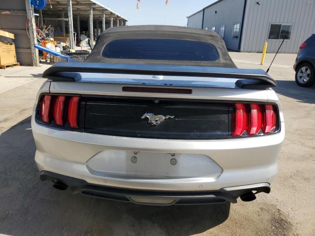 Photo 5 VIN: 1FATP8UH4J5139016 - FORD MUSTANG 