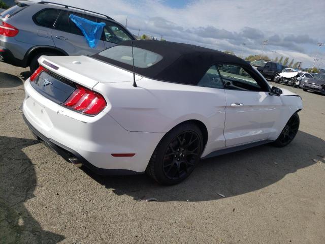 Photo 2 VIN: 1FATP8UH4J5172789 - FORD MUSTANG 