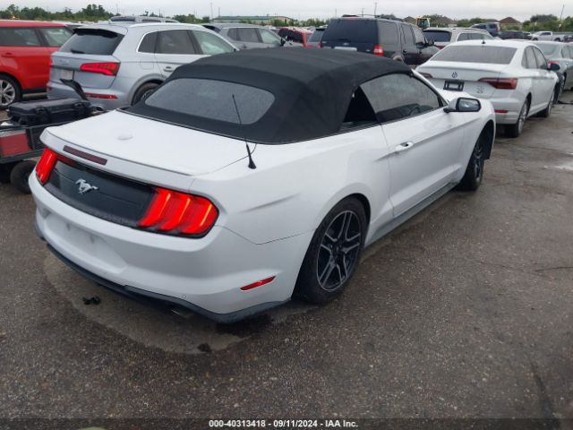 Photo 3 VIN: 1FATP8UH4M5120826 - FORD MUSTANG 