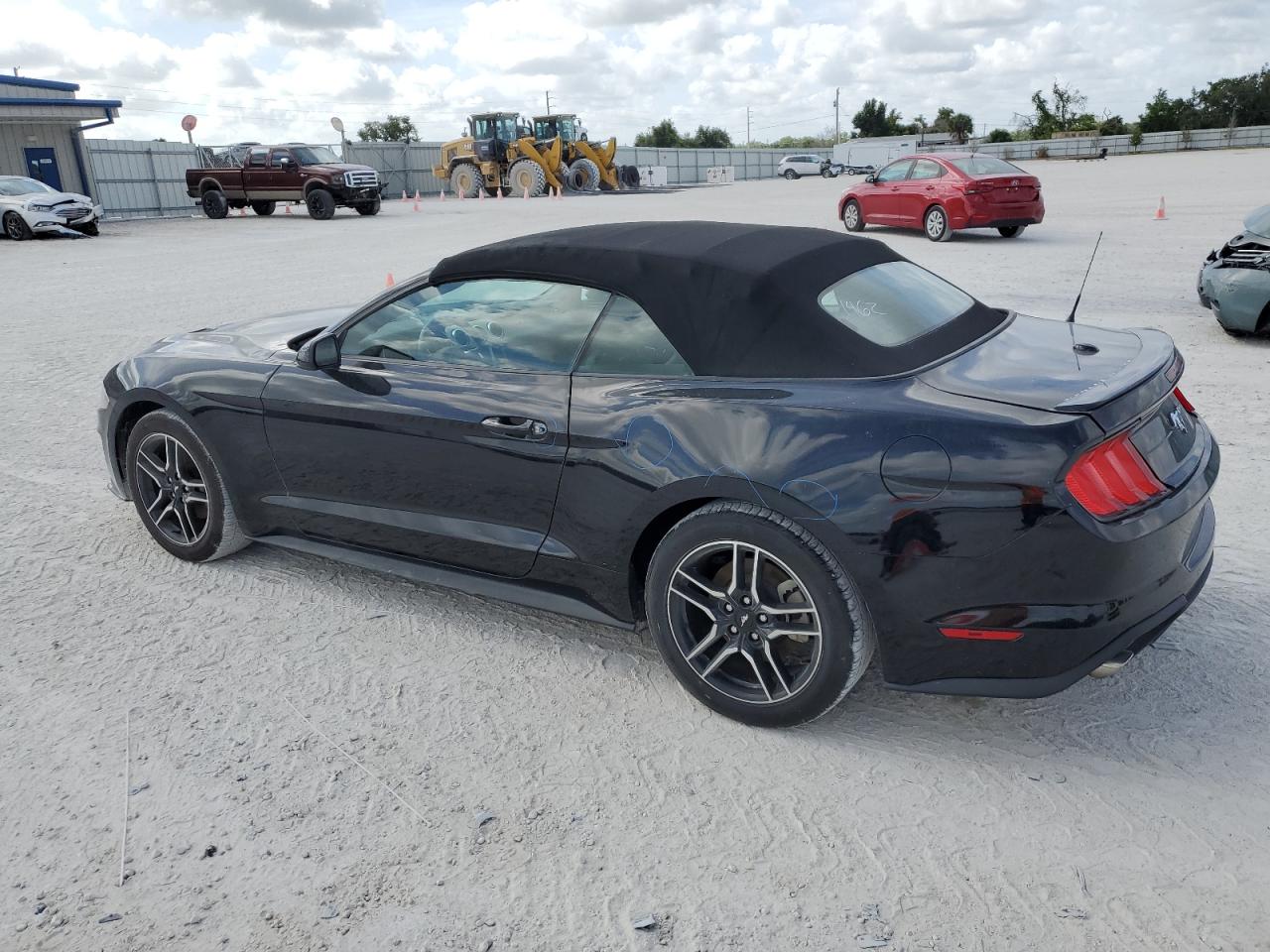 Photo 1 VIN: 1FATP8UH4N5105034 - FORD MUSTANG 