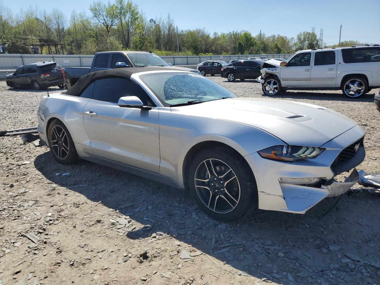 Photo 3 VIN: 1FATP8UH5J5166371 - FORD MUSTANG 