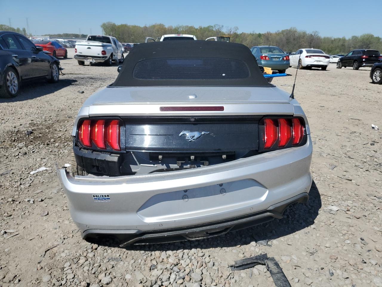 Photo 5 VIN: 1FATP8UH5J5166371 - FORD MUSTANG 