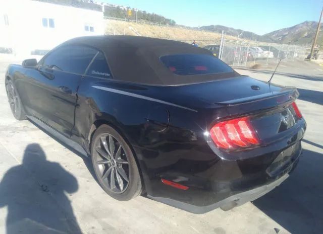 Photo 2 VIN: 1FATP8UH5K5150107 - FORD MUSTANG 